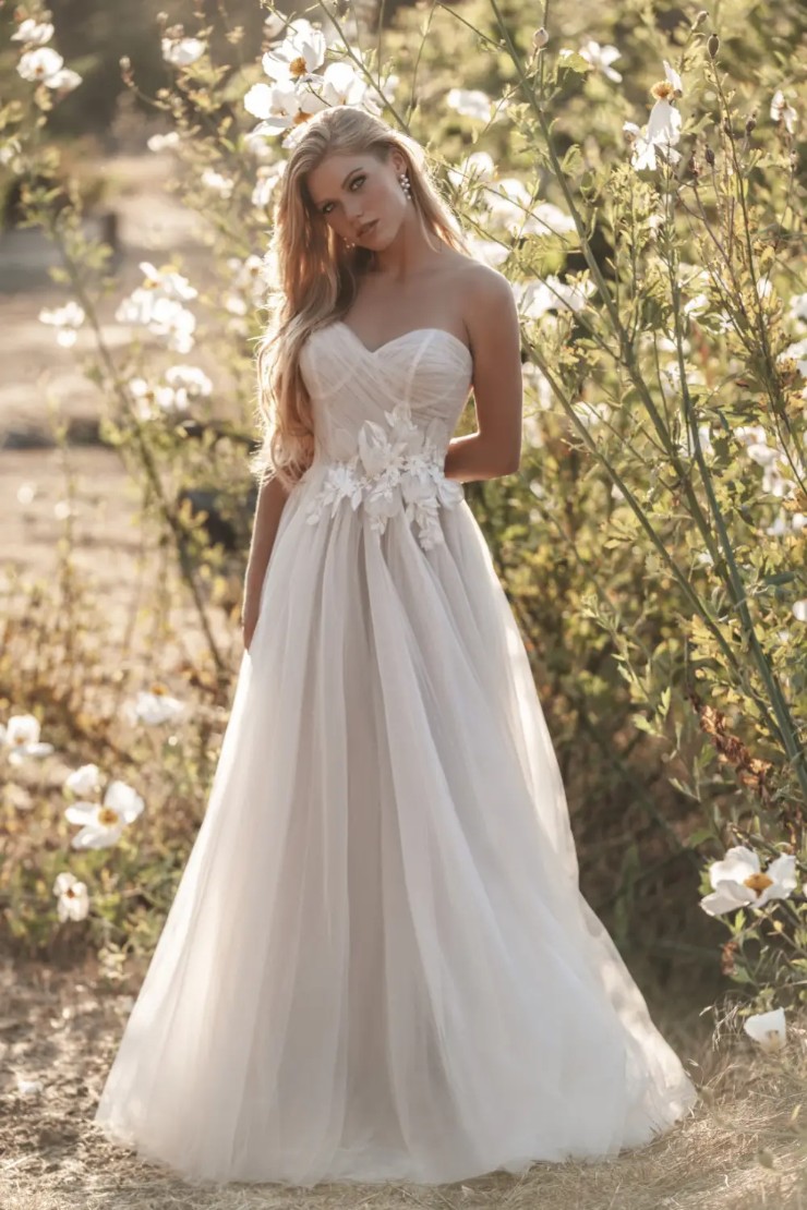 Allure Romance Style #R3700 Default Thumbnail Image