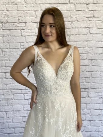 *Exclusively at Bestow* Style #Ellis #1 thumbnail