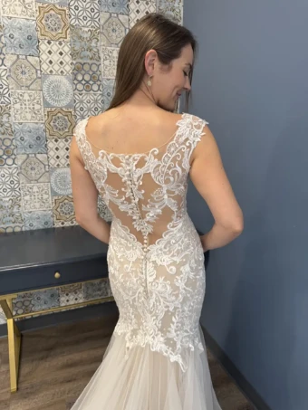 *Exclusively at Bestow* Style #Las Vegas #709 #4 default thumbnail