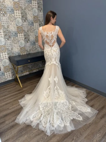 *Exclusively at Bestow* Style #Las Vegas #709 #3 thumbnail