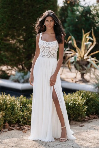Allure Style #9916L Lined Bodice #0 default thumbnail