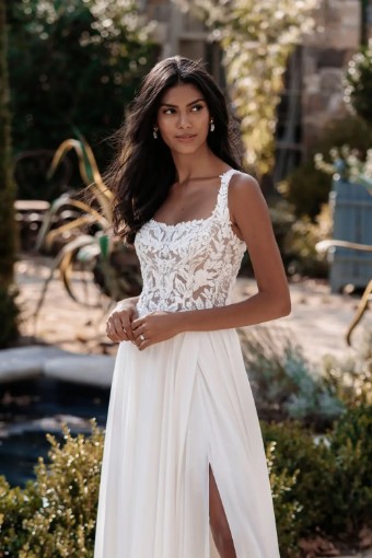 Allure Style #9916L Lined Bodice #1 thumbnail