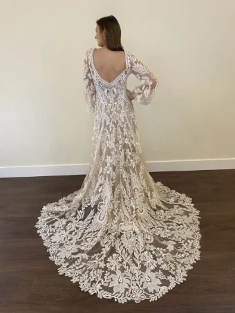 *Exclusively at Bestow* Style #Kylie #3 default thumbnail