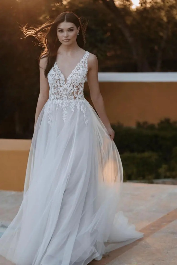 Allure Romance Style #3562L Default Thumbnail Image