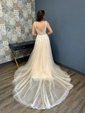 *Exclusively at Bestow* Style #Della #2 default thumbnail