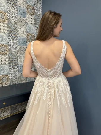 *Exclusively at Bestow* Style #Della #4 thumbnail