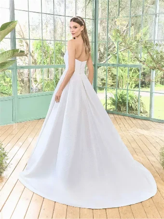 Pronovias Style #Vitoria #1 thumbnail